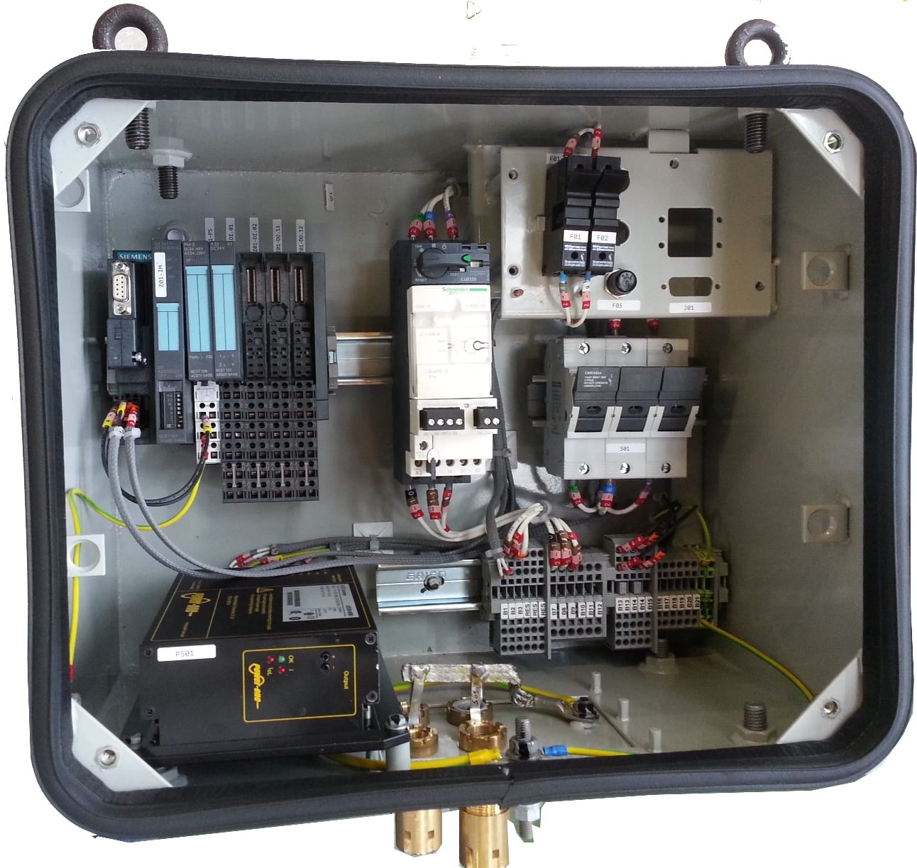 Monitoring and control equipment and automation — visuel 6