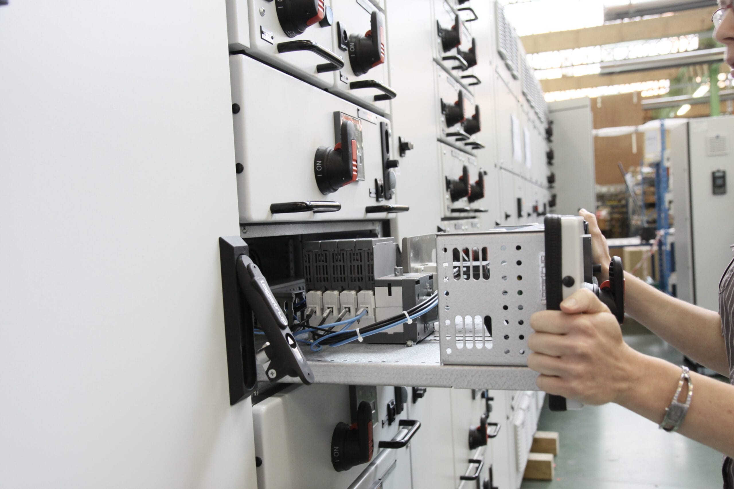 Omerys main low-voltage panel — visuel 2