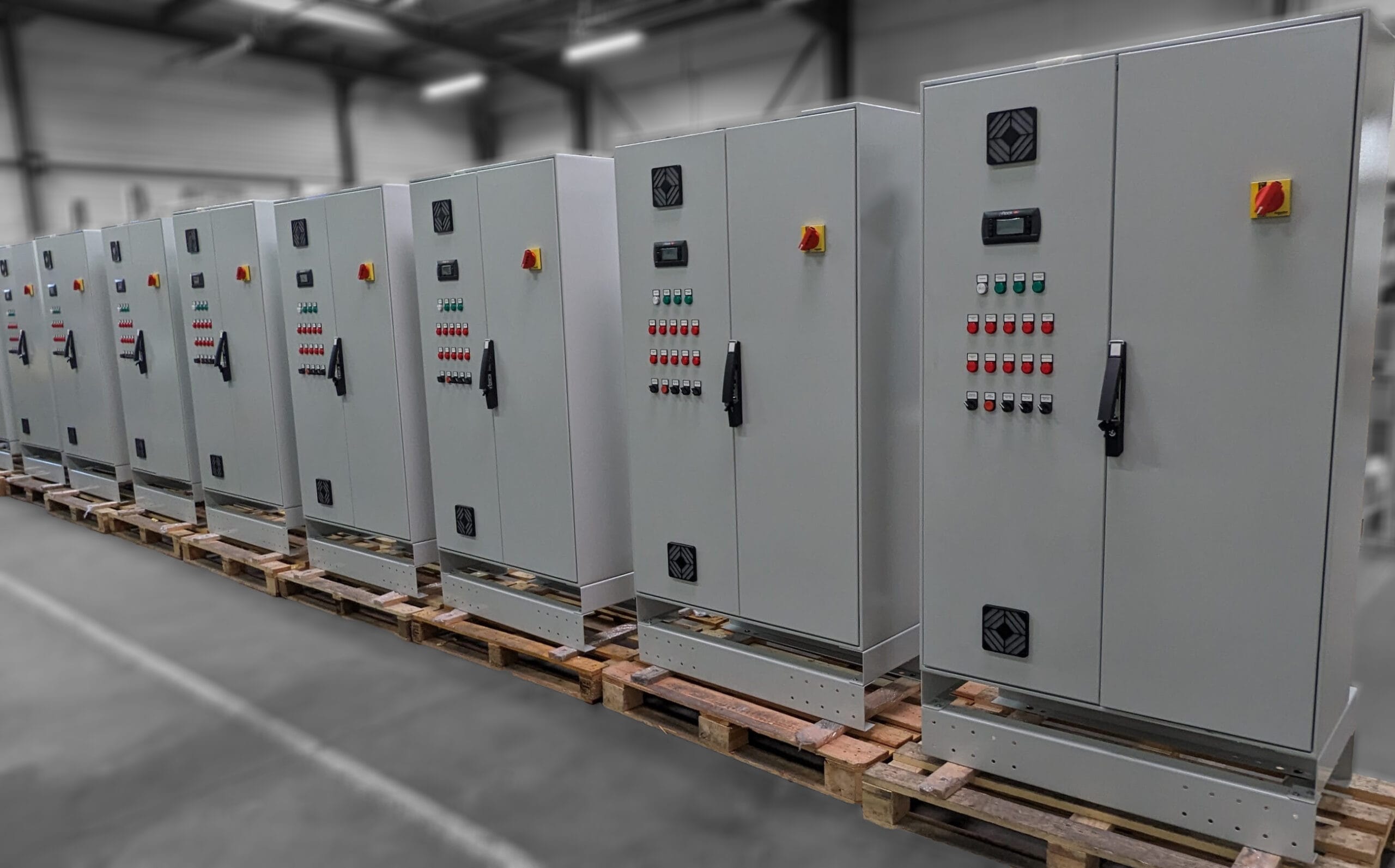 Monitoring and control equipment and automation — visuel 4